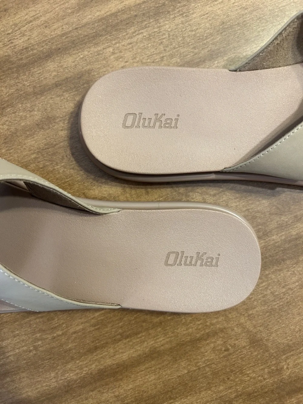 OluKai Lai Slide Sandals Tan Beige Tortoiseshell Buckle Comfort Flat S